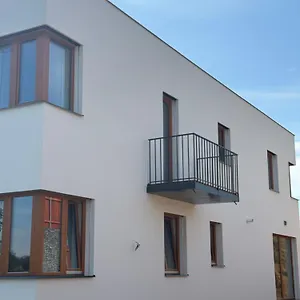Familyvilla, New 4 Luxury Big Apartments, Parking Apartament Praga